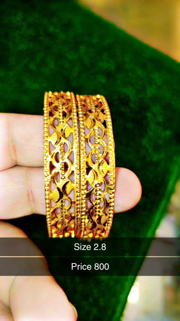 Shiny Golden Bangles – Non-Tarnish, Premium Quality Artificial Jewelry